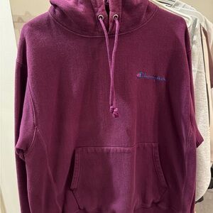 Champion Women's Purple Hoodie Sweater
